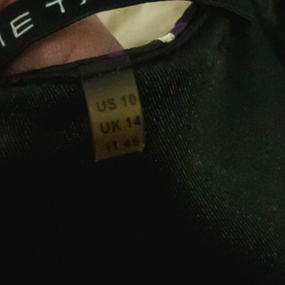 Elie Tahari Size 10 Purple Black Print Scoop Neck Sleeveless Sheath Career Dress - Picture 5 of 8